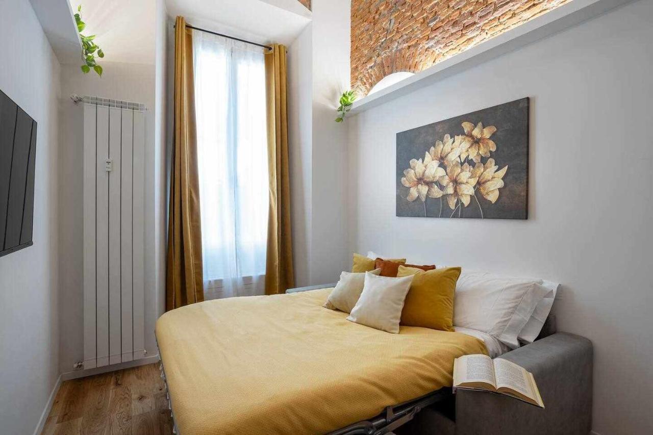 Milano City Apartments - Duomo Brera - Elegant Suite In Design District Eksteriør bilde